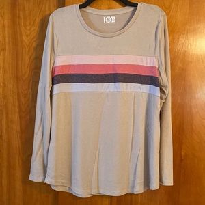 Women’s Maurice’s 24/7 long sleeve tee